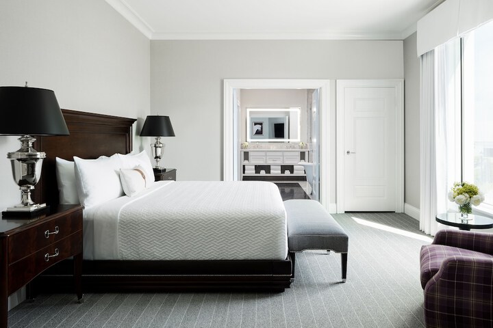 Room 16 of 34