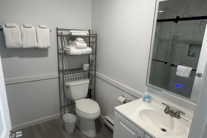 Room 28 of 58