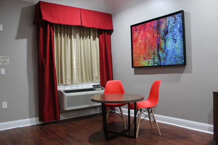 Room 7 of 13