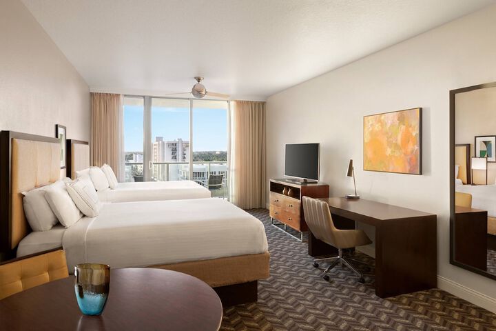 Room 32 of 66