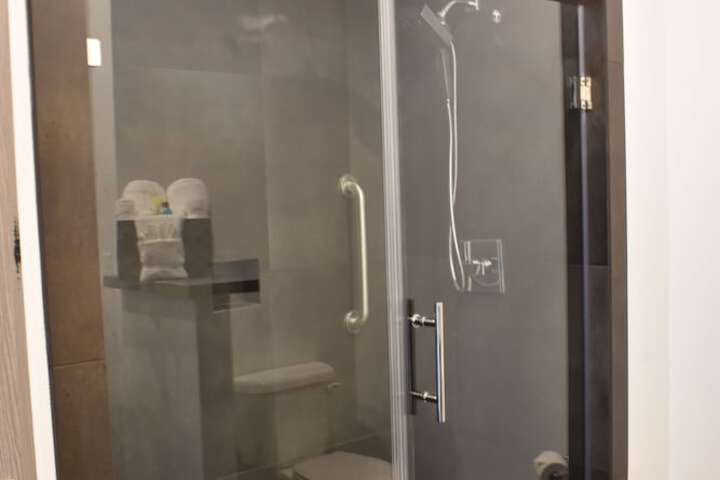 Room 11 of 29