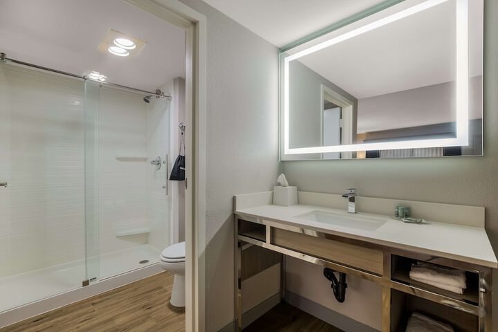Best Western Diamond Bar Hotel & Suites