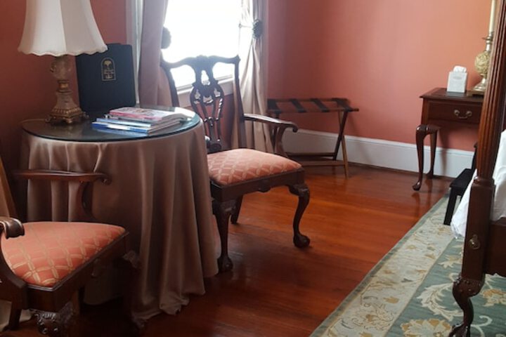 Room 33 of 50