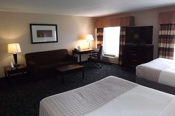 Best Western Plus Kalamazoo Suites