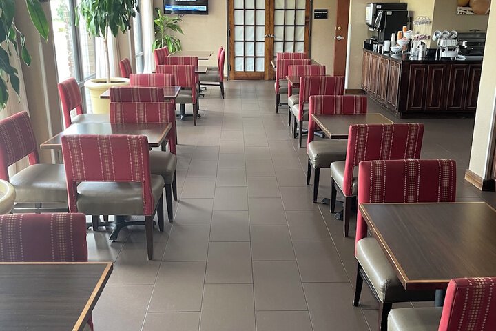 Ardmore Inn & Suites