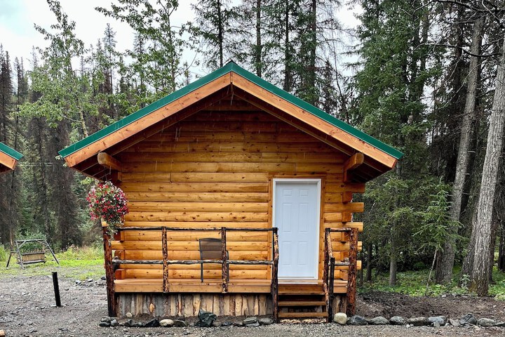 Carlo Creek Cabins