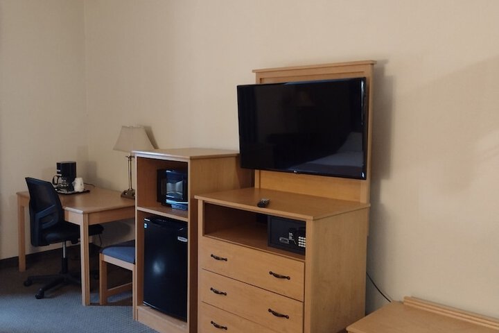 Room 26 of 38