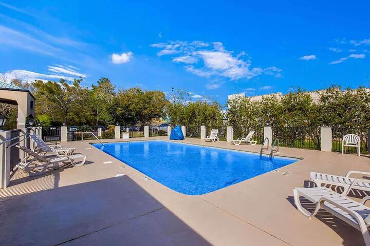 Pool 3 of 18