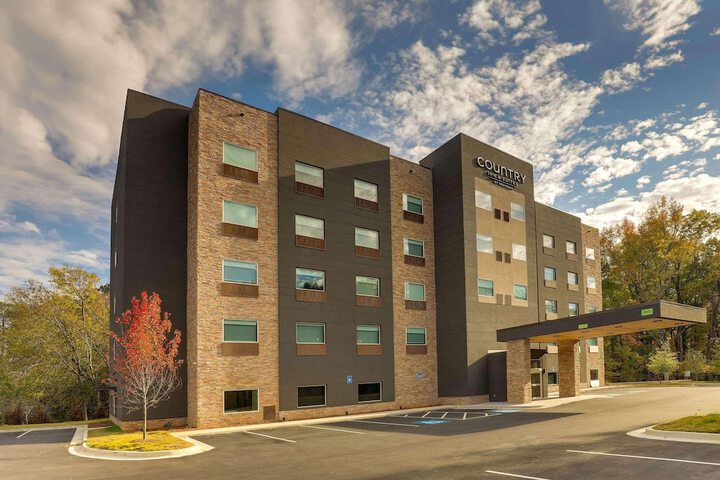 Hotel 4 of 52
