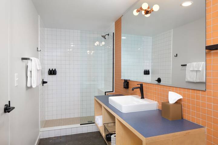 Rhodes Motor Lodge