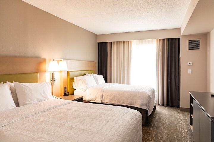 Hampton Inn & Suites Newark Airport Elizabeth