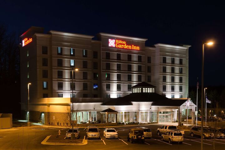 Hotel 1 of 32
