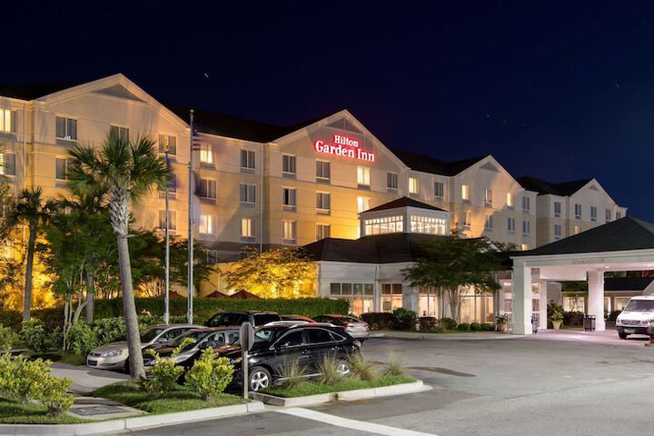 Hilton Garden Inn Charleston Airport