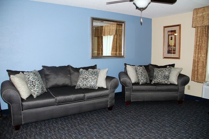 Room 34 of 64