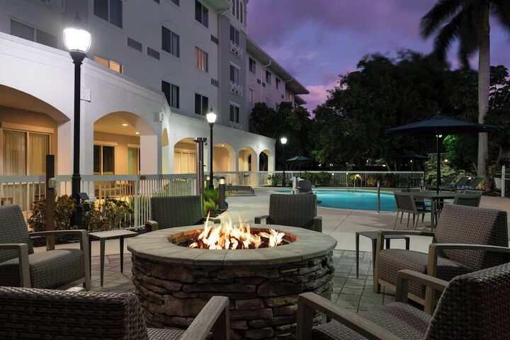Courtyard by Marriott Fort Myers I-75 / Gulf Coast Town Center