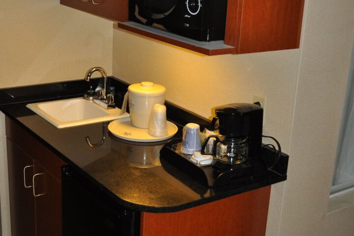 Holiday Inn Express & Suites Kent - University Area by IHG