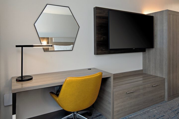 Room 40 of 63