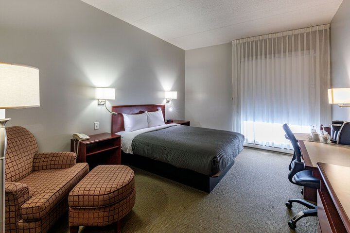 Room 14 of 137