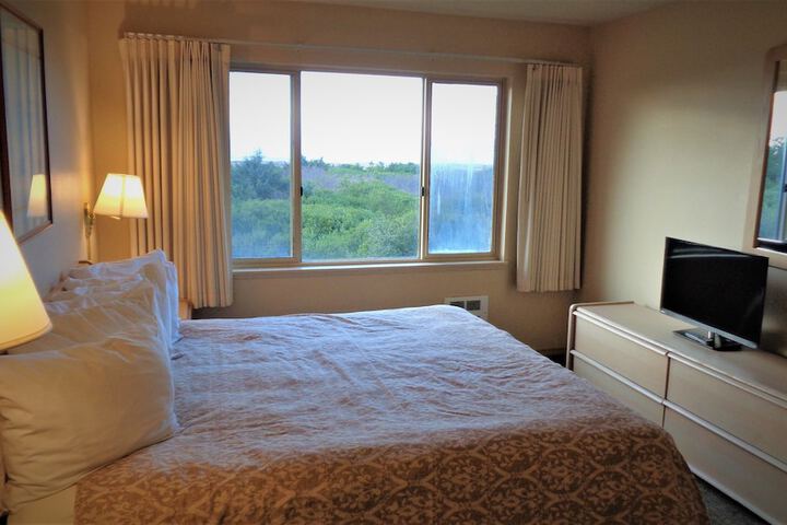 Room 21 of 42