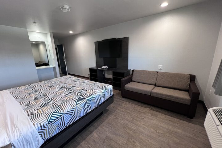 Room 19 of 27