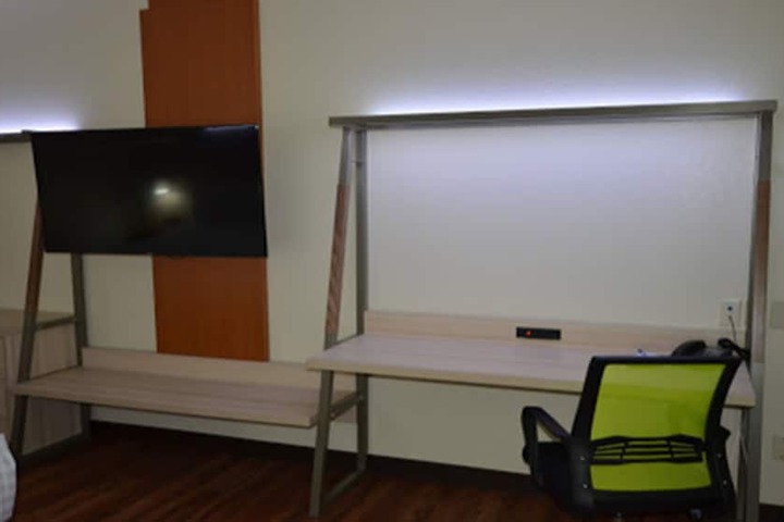 Room 11 of 26