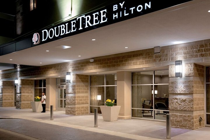 Hotel 3 of 92