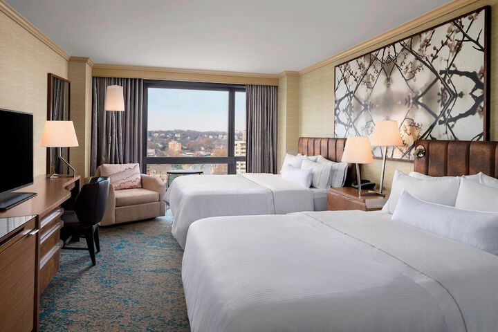 Room 32 of 62
