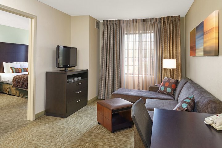 Staybridge Suites Lincolnshire by IHG