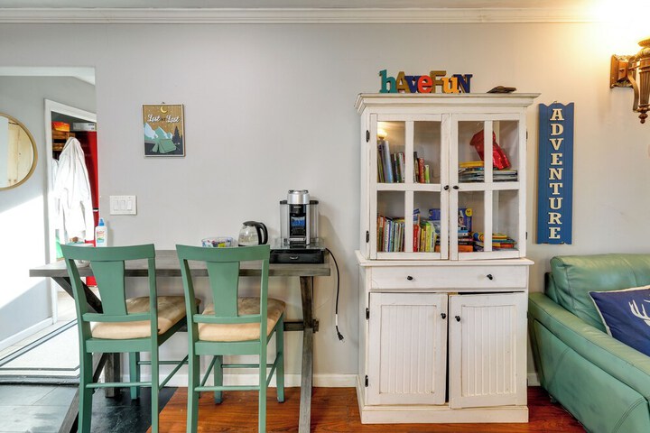 Delta Junction Rental w / Shared Pool & Hot Tub!