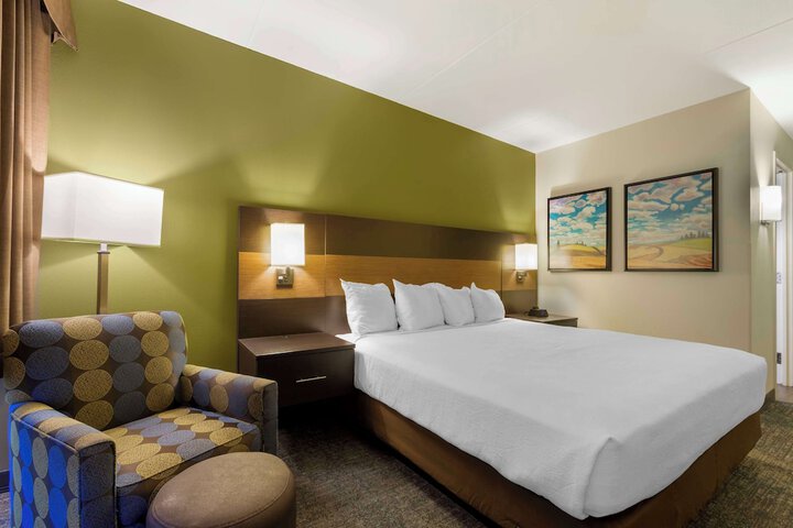 Room 14 of 32