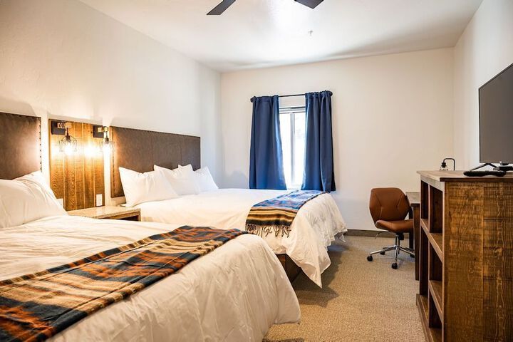 Room 4 of 13