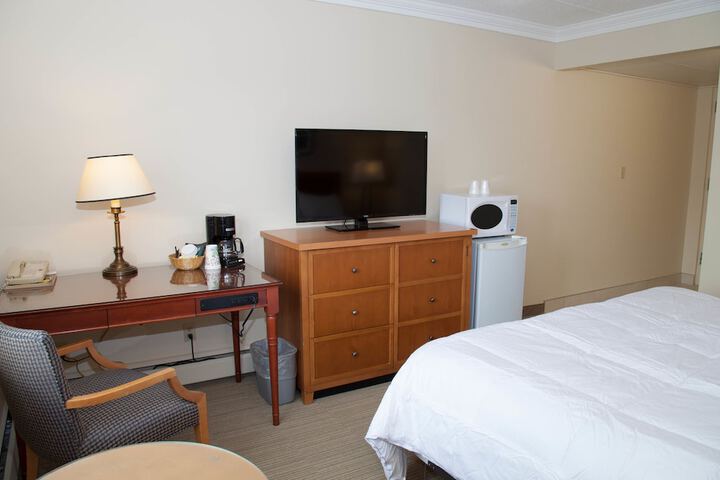 Room 14 of 35