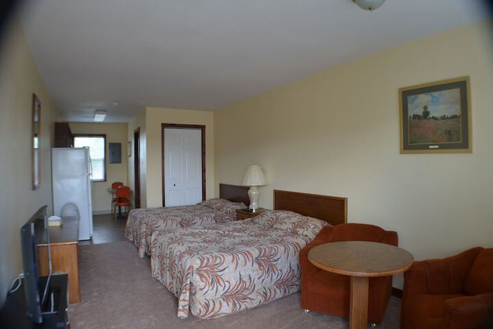 Room 32 of 38