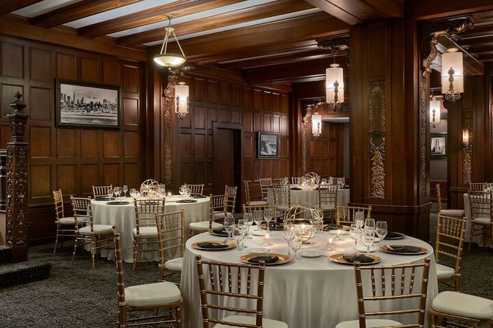 Hotel Phillips Kansas City Curio Collection by Hilton