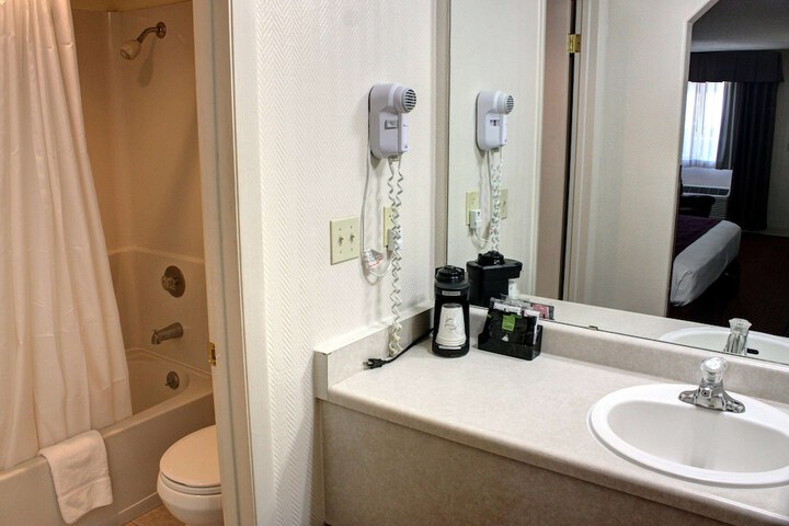 Room 20 of 35
