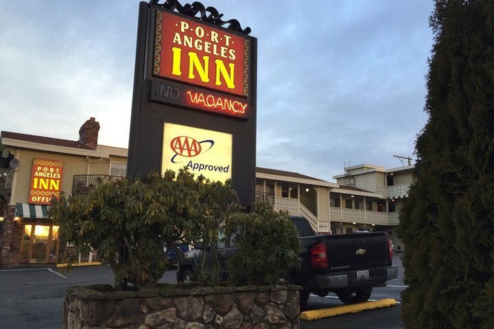 Port Angeles Inn