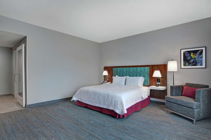 Room 30 of 47