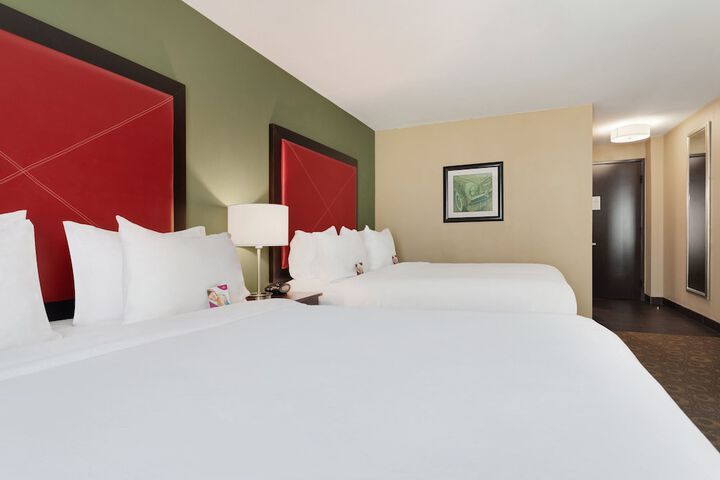 Room 73 of 115