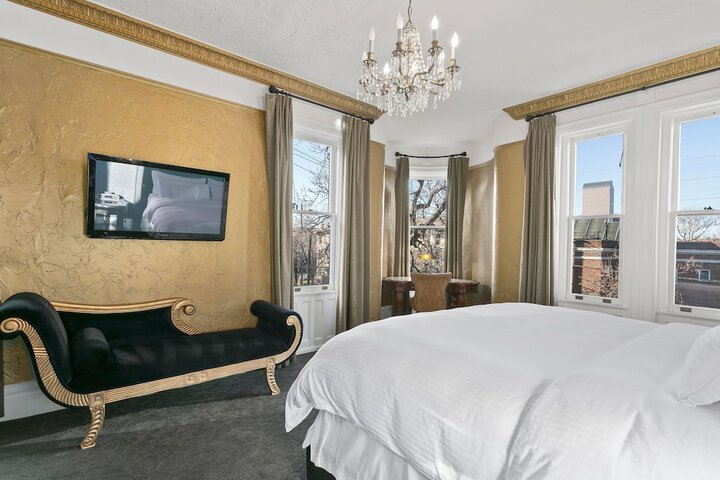 Room 29 of 102