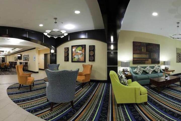 Holiday Inn Express & Suites Covington by IHG