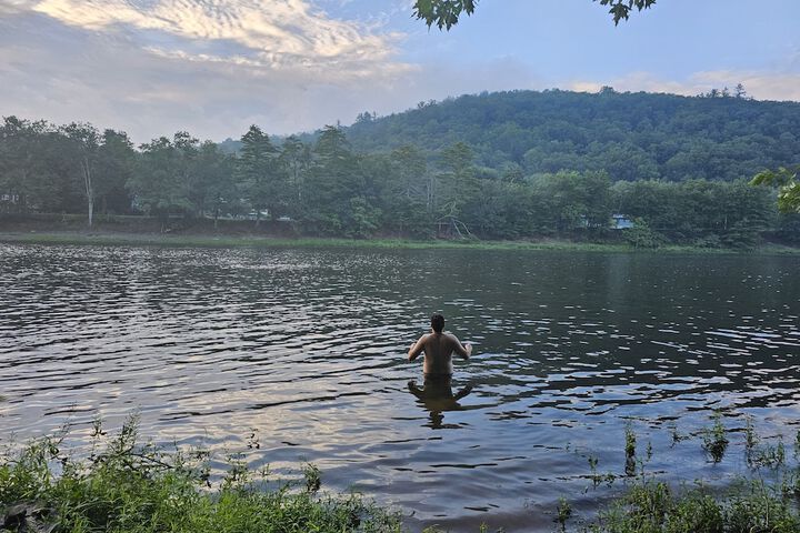 Pocono Dog-Friendly Home on River