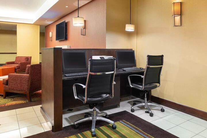 Business Center 55 of 55