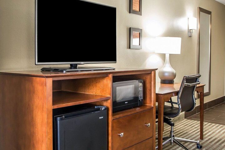 Comfort Inn Hammond I-94
