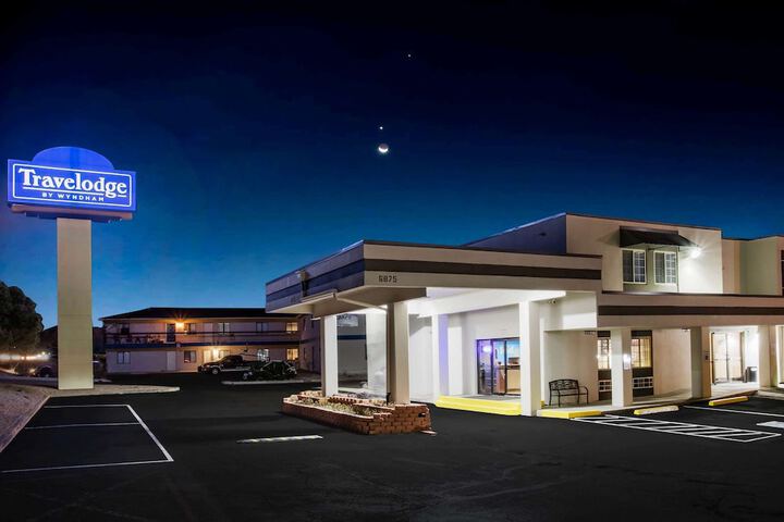 Hotel 2 of 27