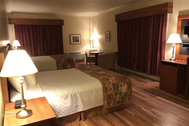 Room 35 of 83