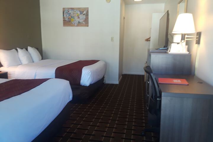 Room 21 of 33