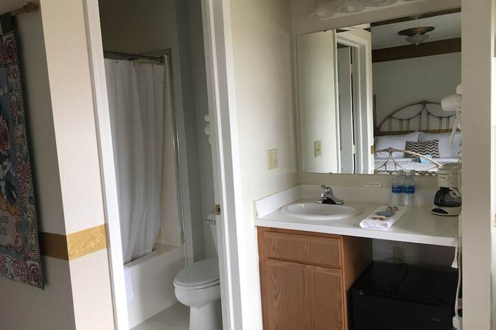 Room 21 of 32