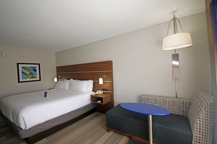 Room 16 of 45