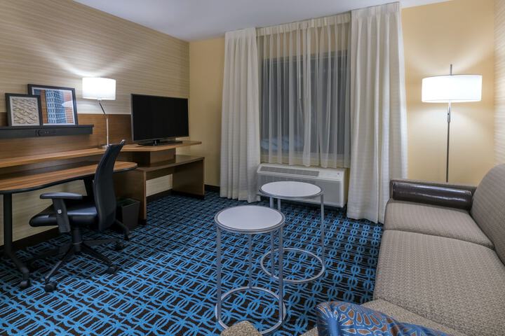 Fairfield Inn & Suites Boston Marlborough / Apex Center