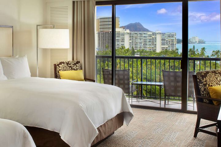 Hilton Hawaiian Village Waikiki Beach Resort